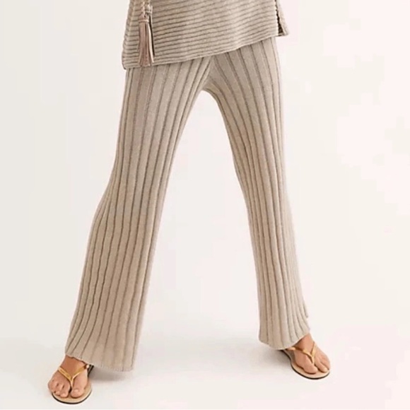 Free People Beach Ribbed Knit Flare Sweater Pants Beige XS Coastal Resortwear - Picture 2 of 7